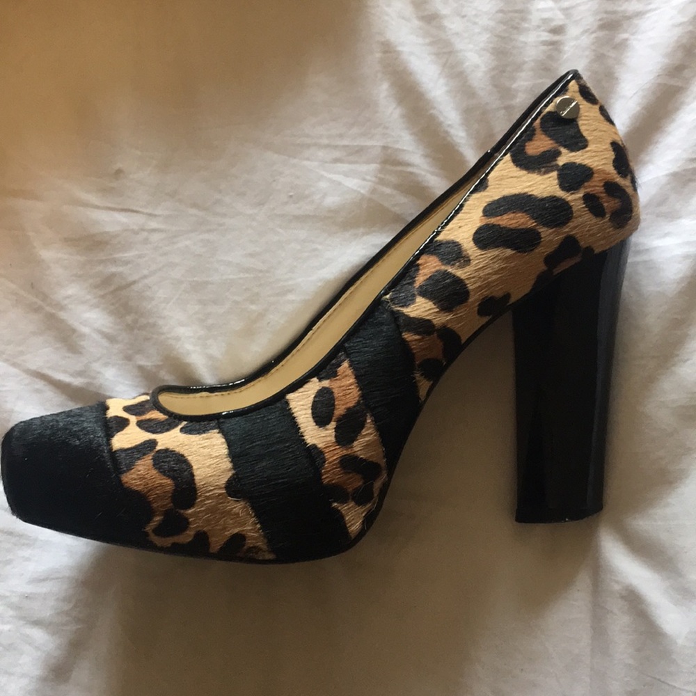 Calvin Klein leopard print pumps